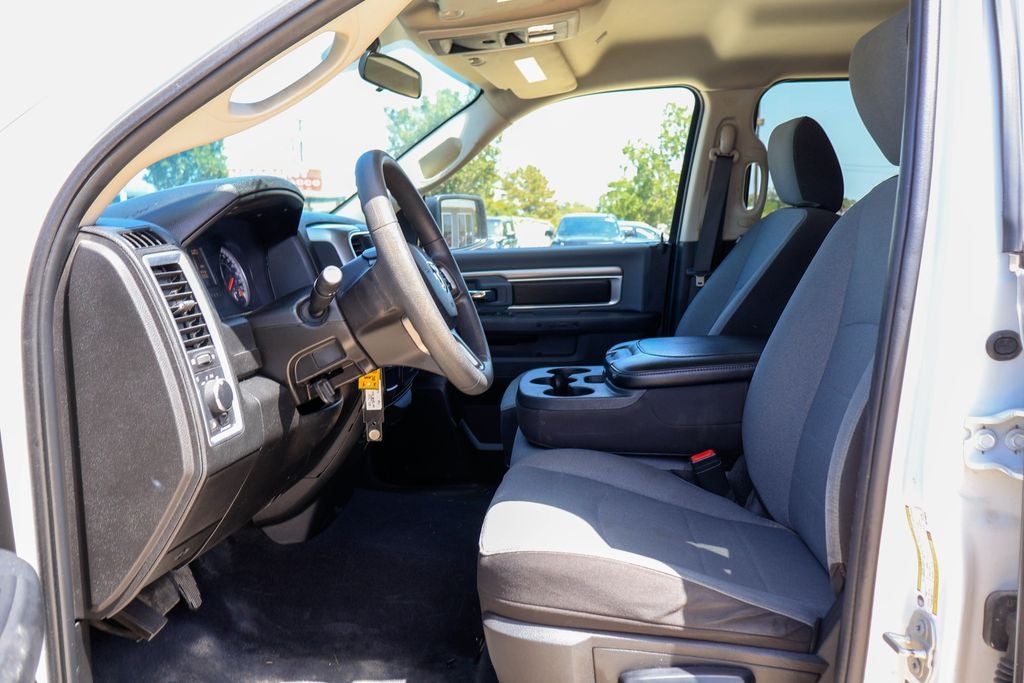 2024 RAM 1500 Classic SLT
