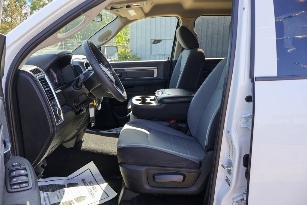 2024 RAM 1500 Classic SLT