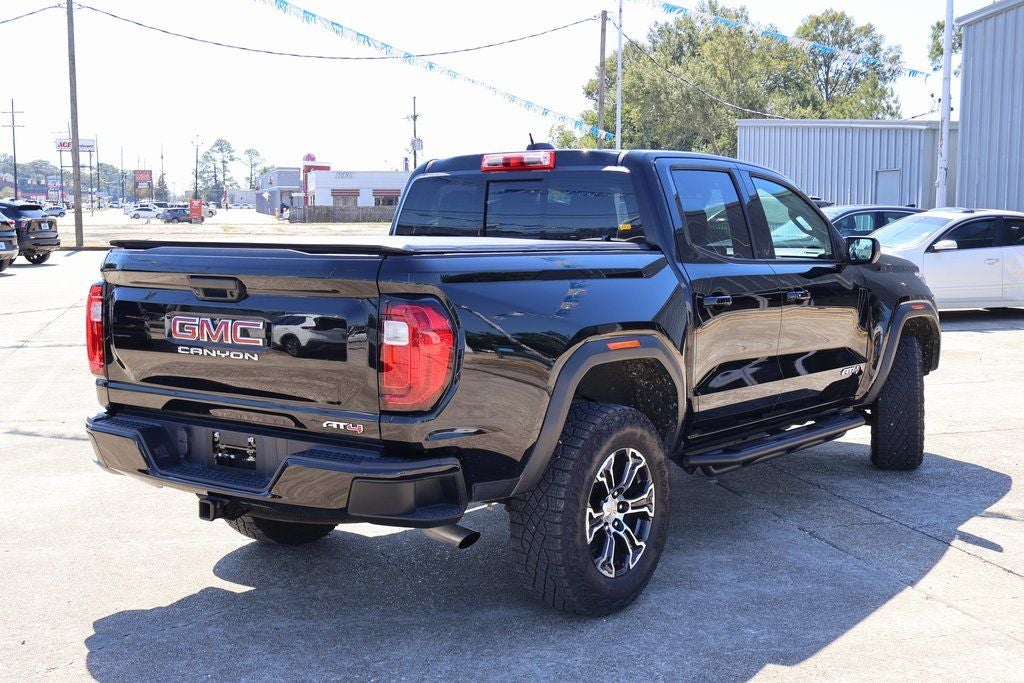 2024 GMC Canyon AT4