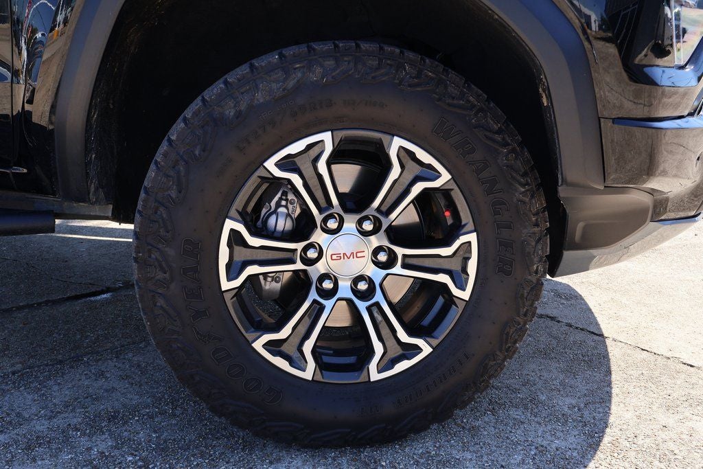 2024 GMC Canyon AT4