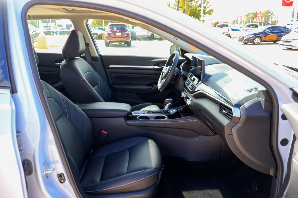 2023 Nissan Altima 2.0 SR