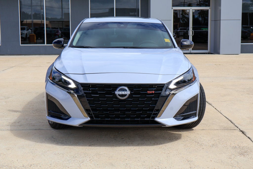 2025 Nissan Altima 2.5 SR