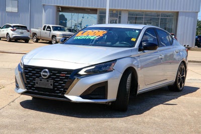 2023 Nissan Altima 2.5 SR