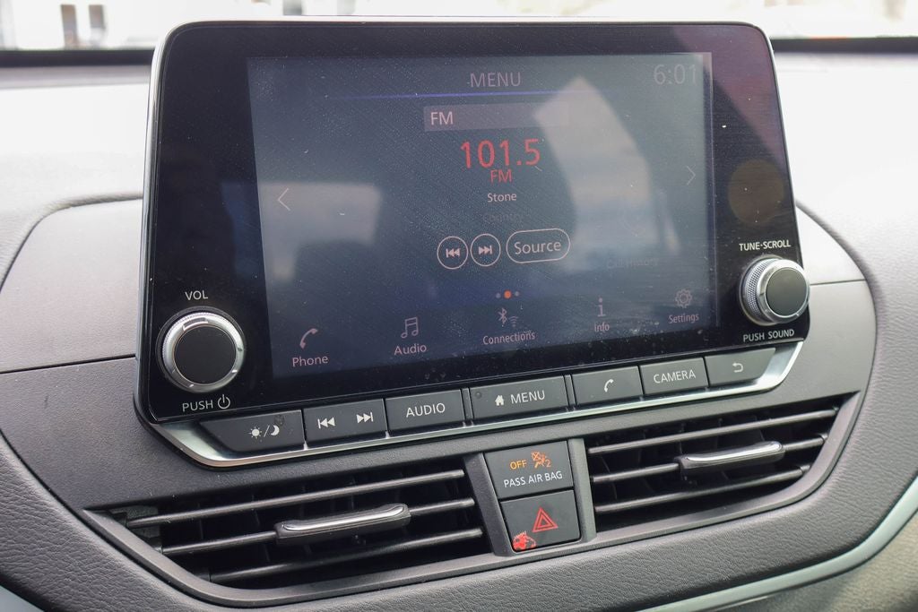 2022 Nissan Altima 2.5 SV