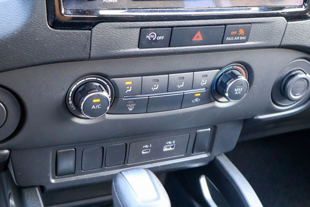 2024 Nissan Frontier SV