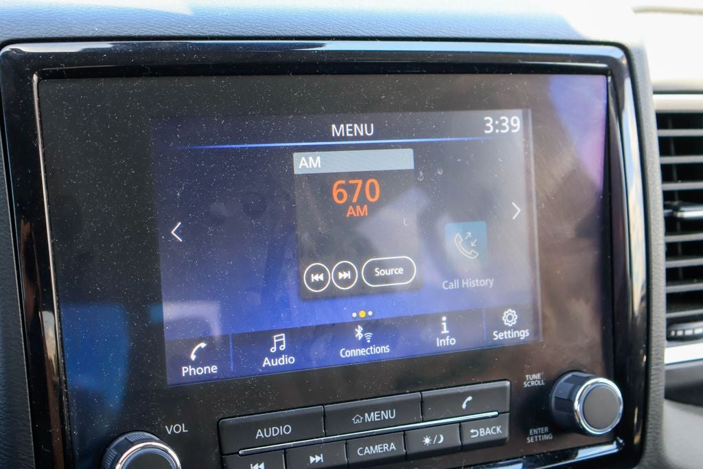 2024 Nissan Frontier SV