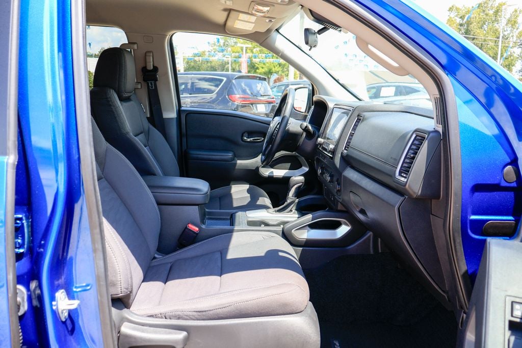 2024 Nissan Frontier SV