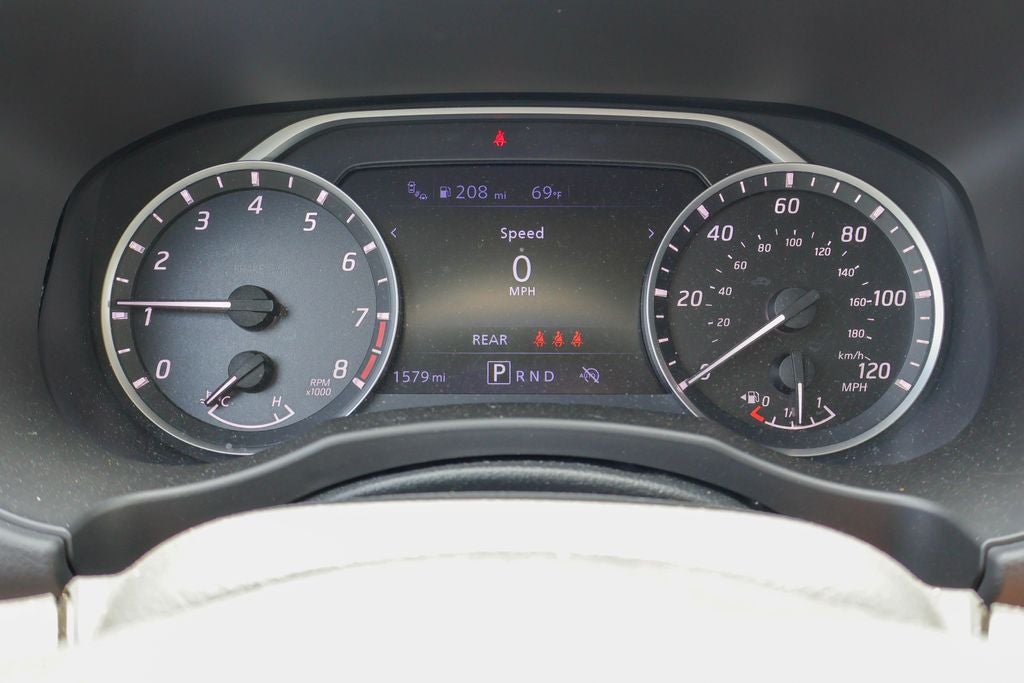 2025 Nissan Frontier SV