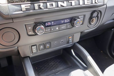 2025 Nissan Frontier SV
