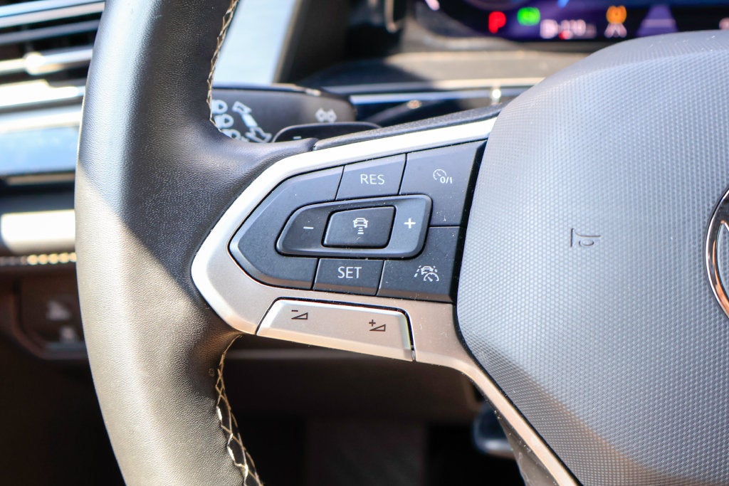 2025 Volkswagen Atlas Cross Sport SE w/Tech - Photo 12