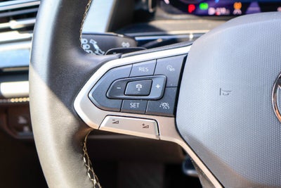 2025 Volkswagen Atlas Cross Sport 2.0T SE w/Technology