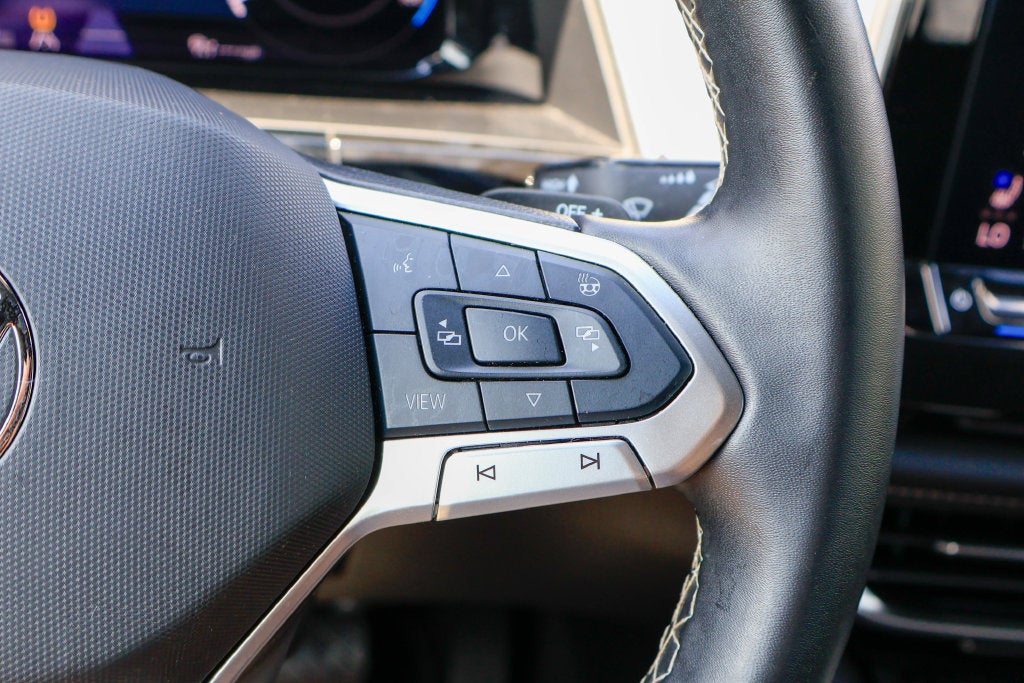 2025 Volkswagen Atlas Cross Sport SE w/Tech - Photo 13