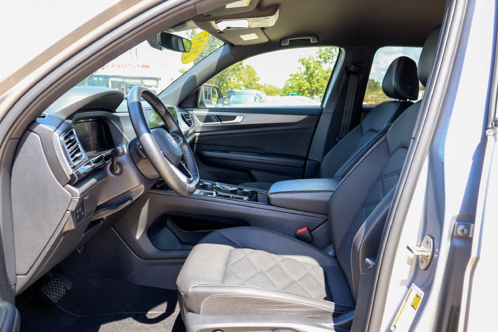 2025 Volkswagen Atlas Cross Sport SE w/Tech - Photo 7