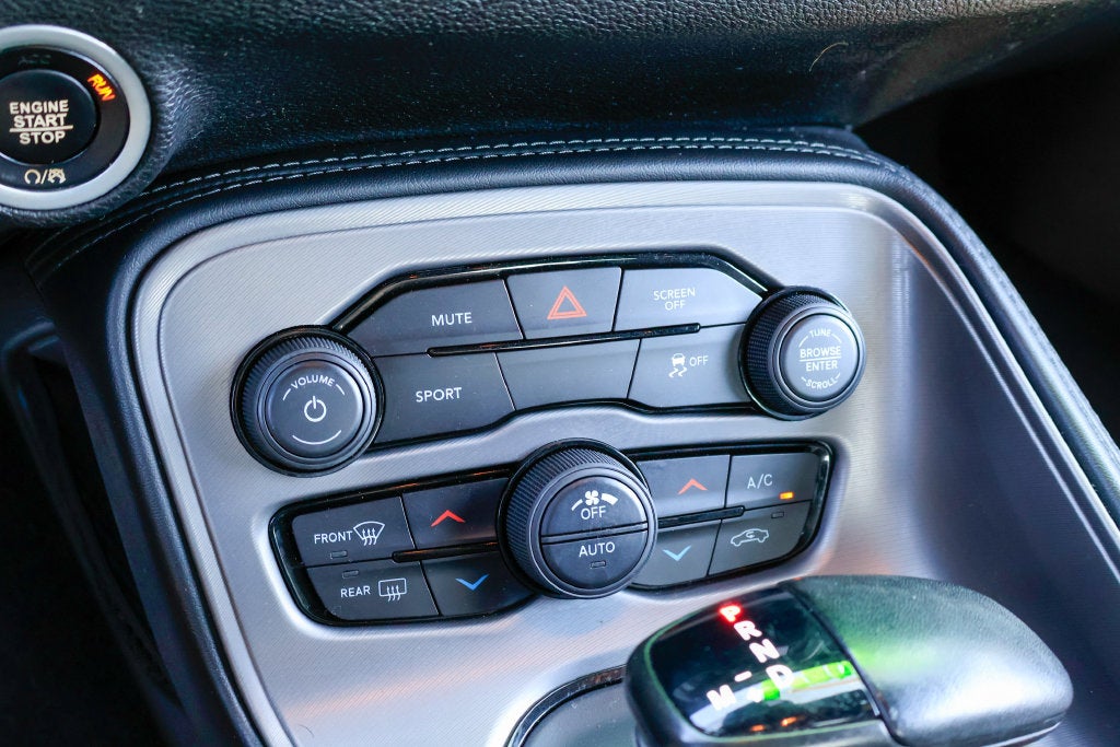 2023 Dodge Challenger SXT