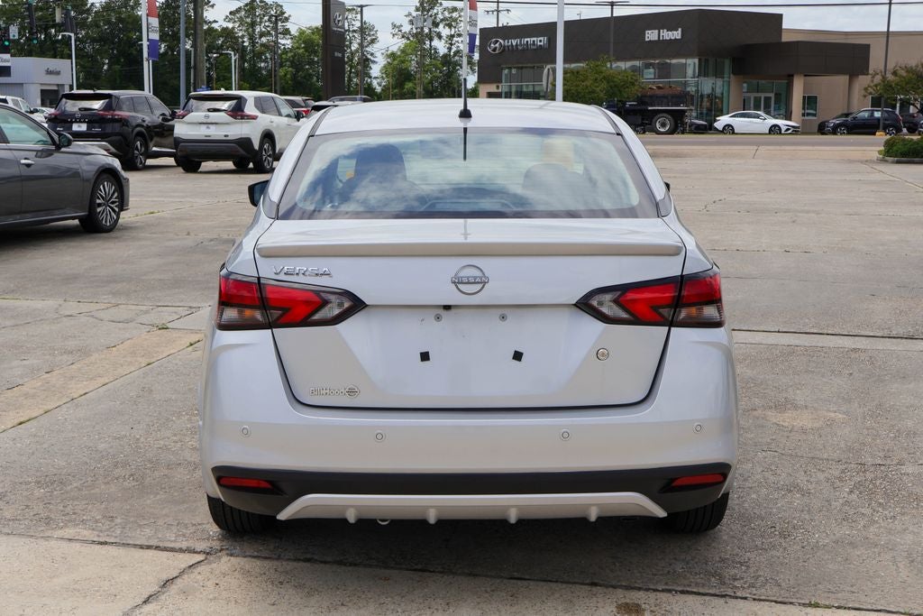 2025 Nissan Versa 1.6 S
