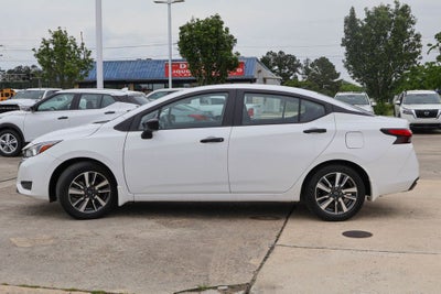 2024 Nissan Versa 1.6 S