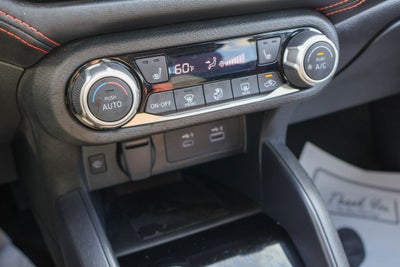 2023 Nissan Versa 1.6 SR