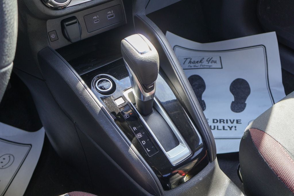 2023 Nissan Versa 1.6 SR