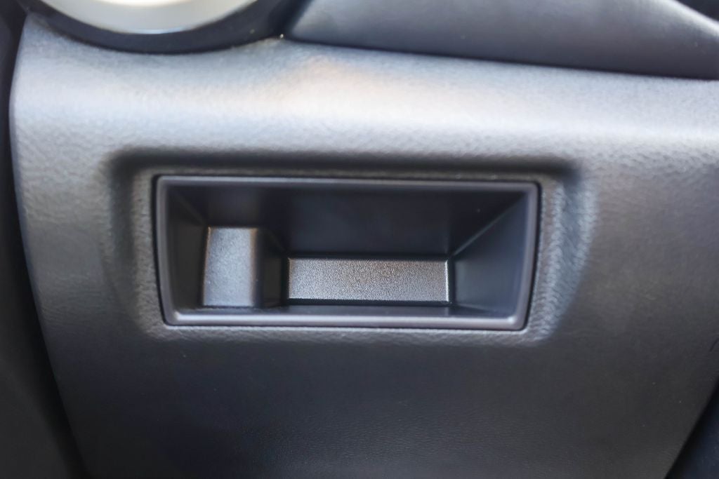 2023 Nissan Versa 1.6 SR