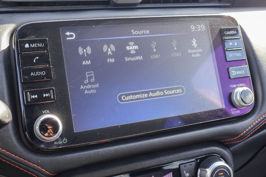 2023 Nissan Versa 1.6 SR