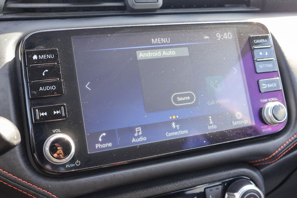 2023 Nissan Versa 1.6 SR