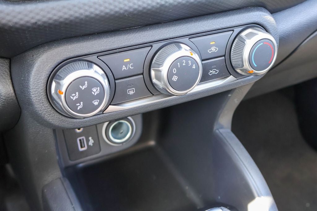 2025 Nissan Kicks Play S