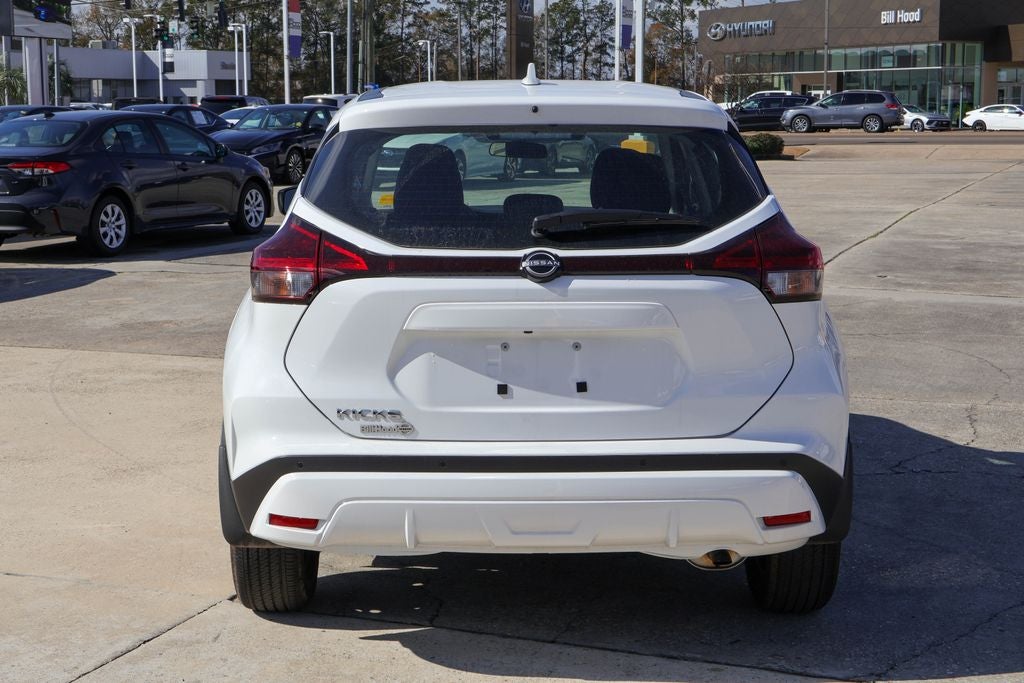 2025 Nissan Kicks Play S