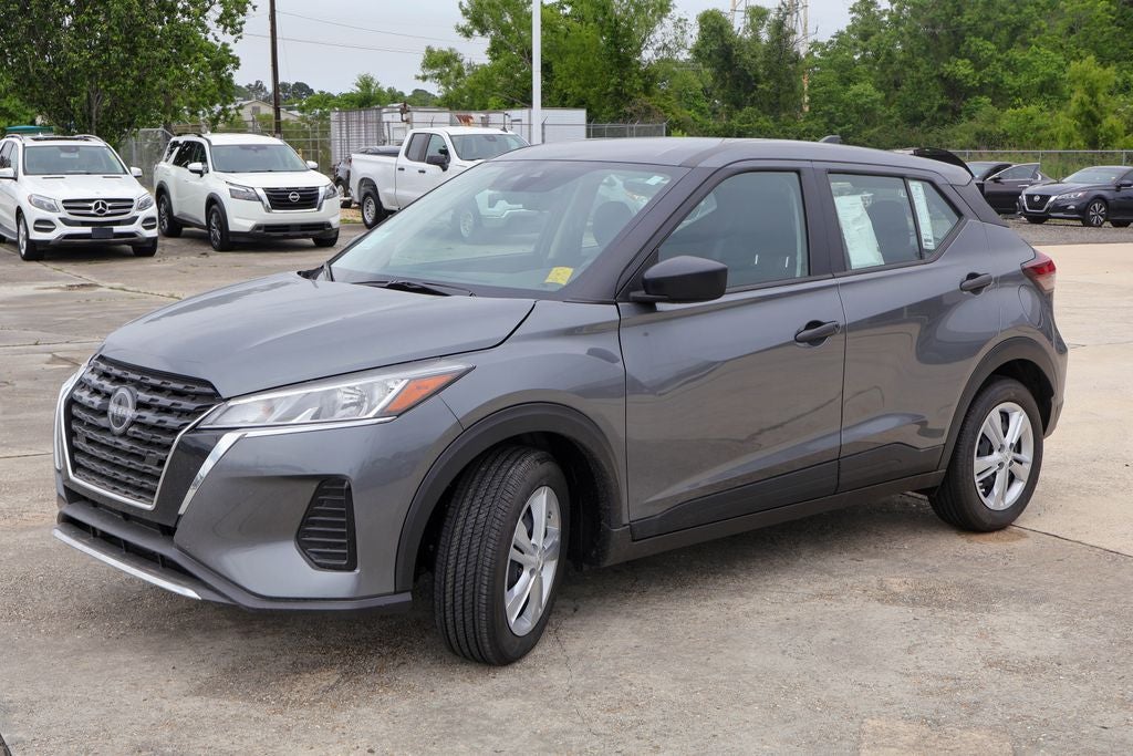 2025 Nissan Kicks Play S