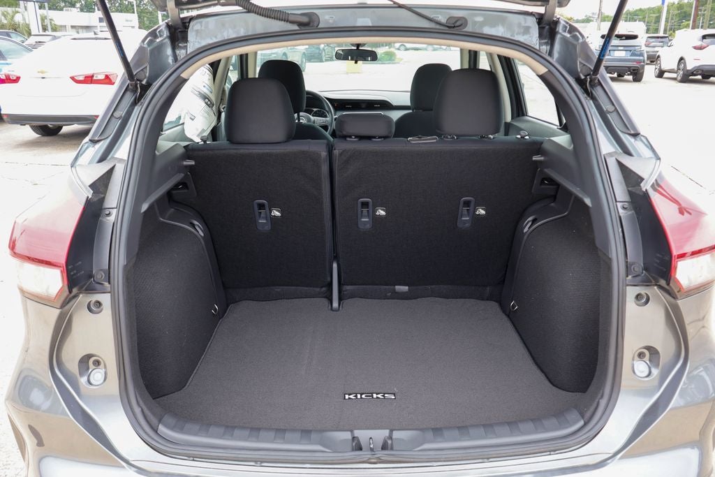 2025 Nissan Kicks Play S
