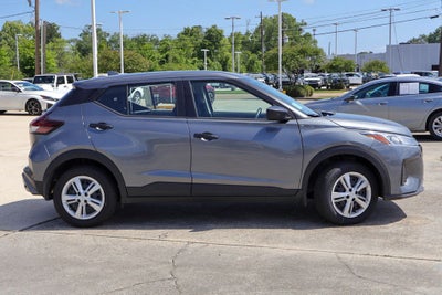 2025 Nissan Kicks Play S