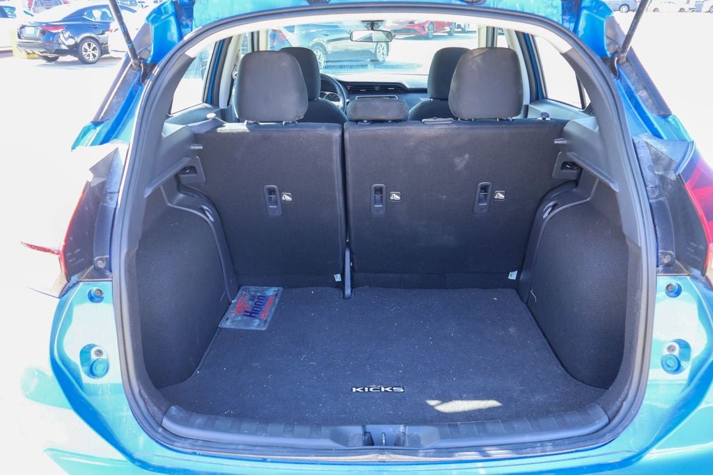 2025 Nissan Kicks Play S