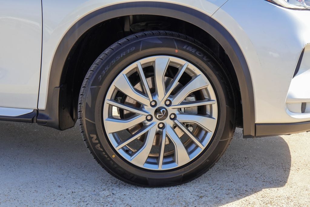 2023 INFINITI QX50 LUXE