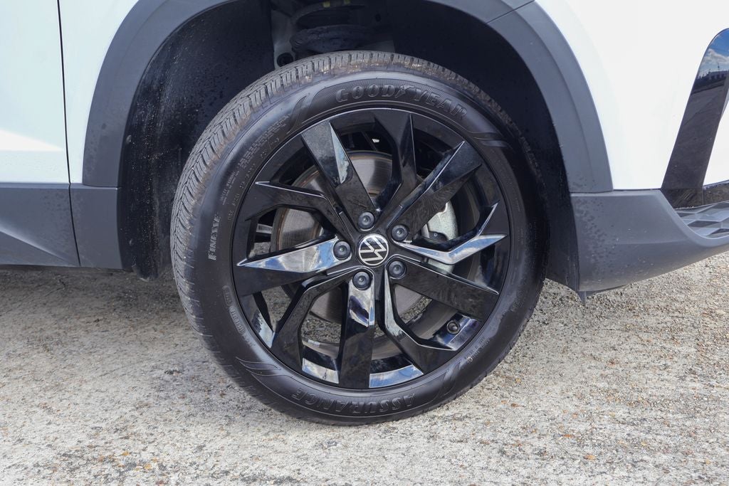 2024 Volkswagen Taos 1.5T SE