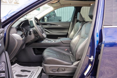 2023 INFINITI QX60 PURE