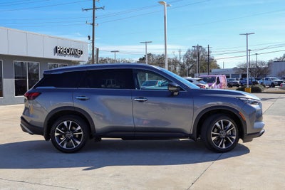 2023 INFINITI QX60 LUXE