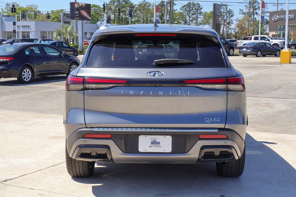 2023 INFINITI QX60 LUXE