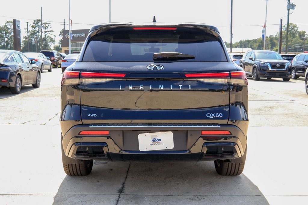 2023 INFINITI QX60 LUXE
