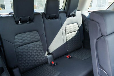 2023 Nissan Pathfinder SV