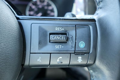 2023 Nissan Pathfinder SV