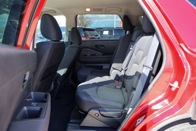 2023 Nissan Pathfinder SV