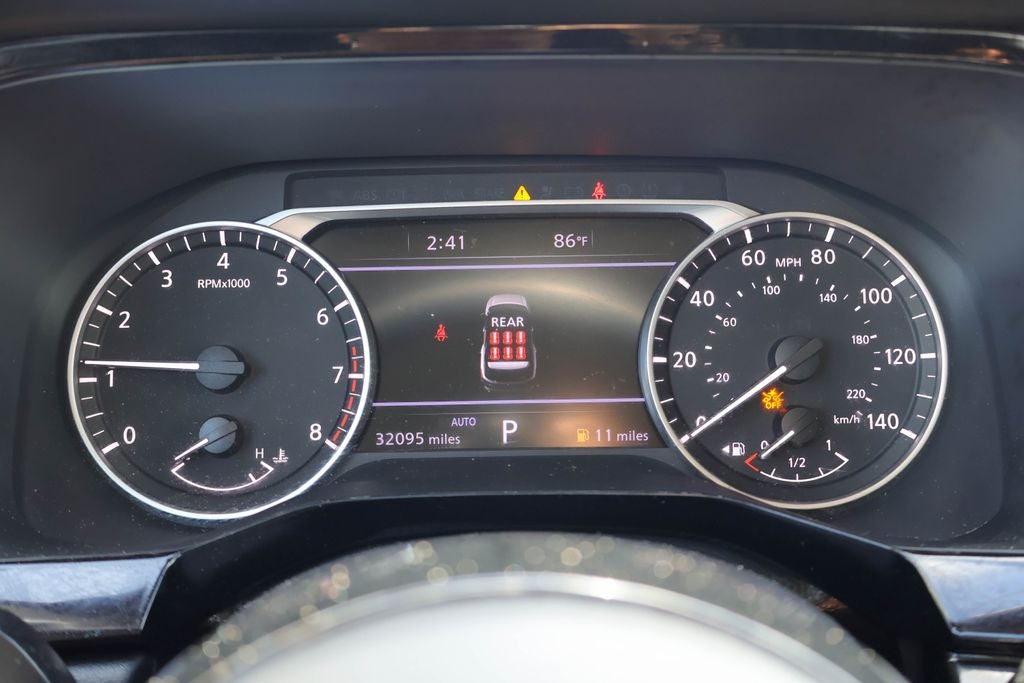 2025 Nissan Pathfinder SL