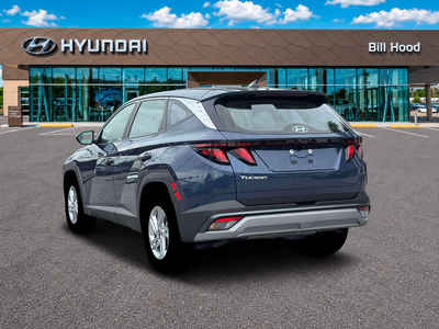 2026 Hyundai TUCSON SE FWD