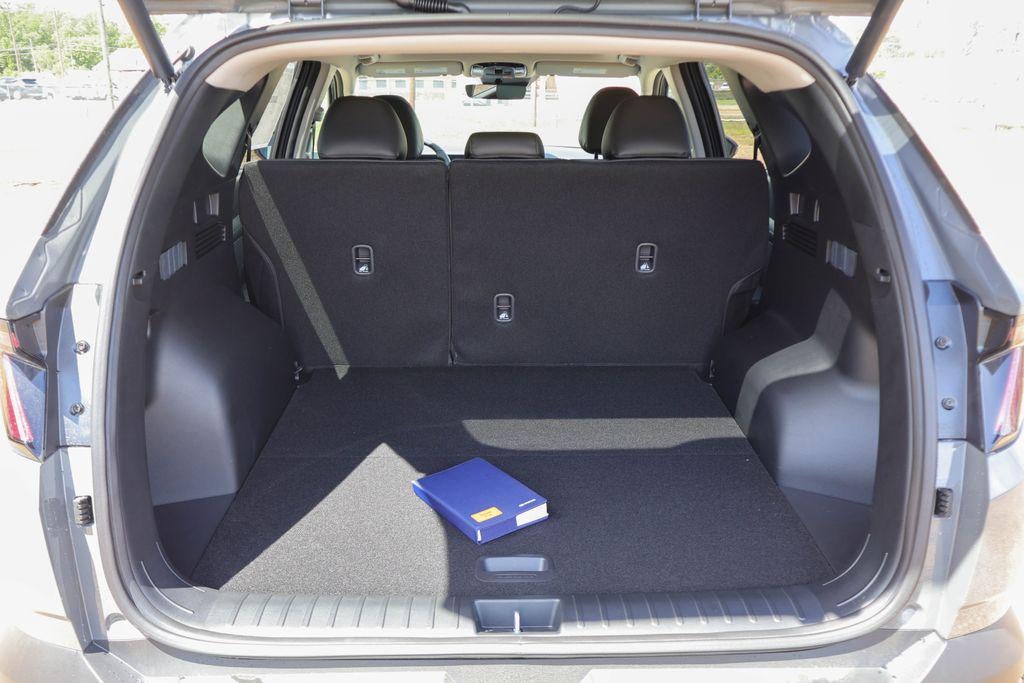 2026 Hyundai TUCSON SEL Premium FWD