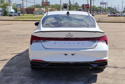 2022 Hyundai ELANTRA SEL
