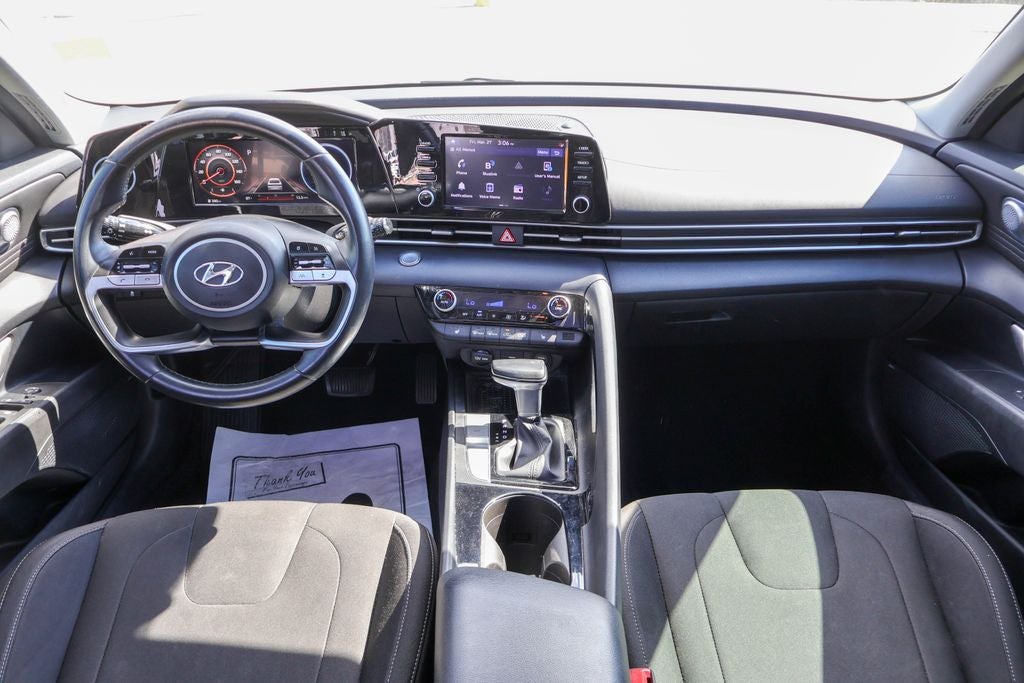 2022 Hyundai ELANTRA SEL