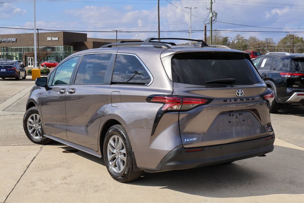 2022 Toyota Sienna XLE