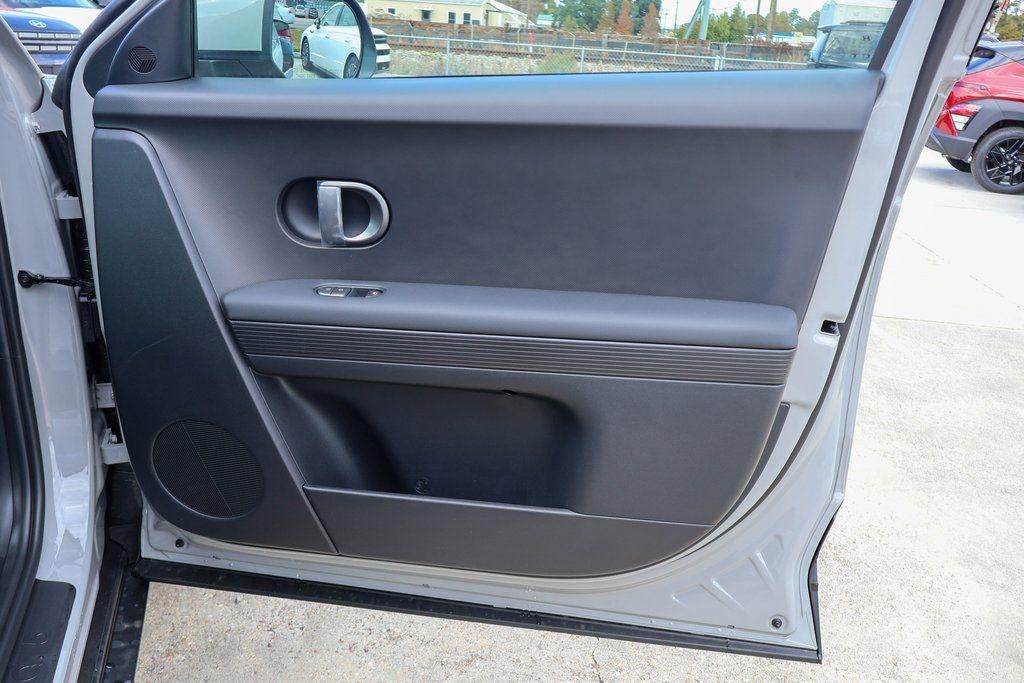 2026 Hyundai IONIQ 5 SE Standard Range