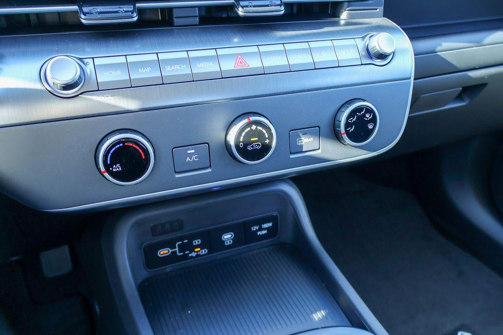 2026 Hyundai KONA SE FWD