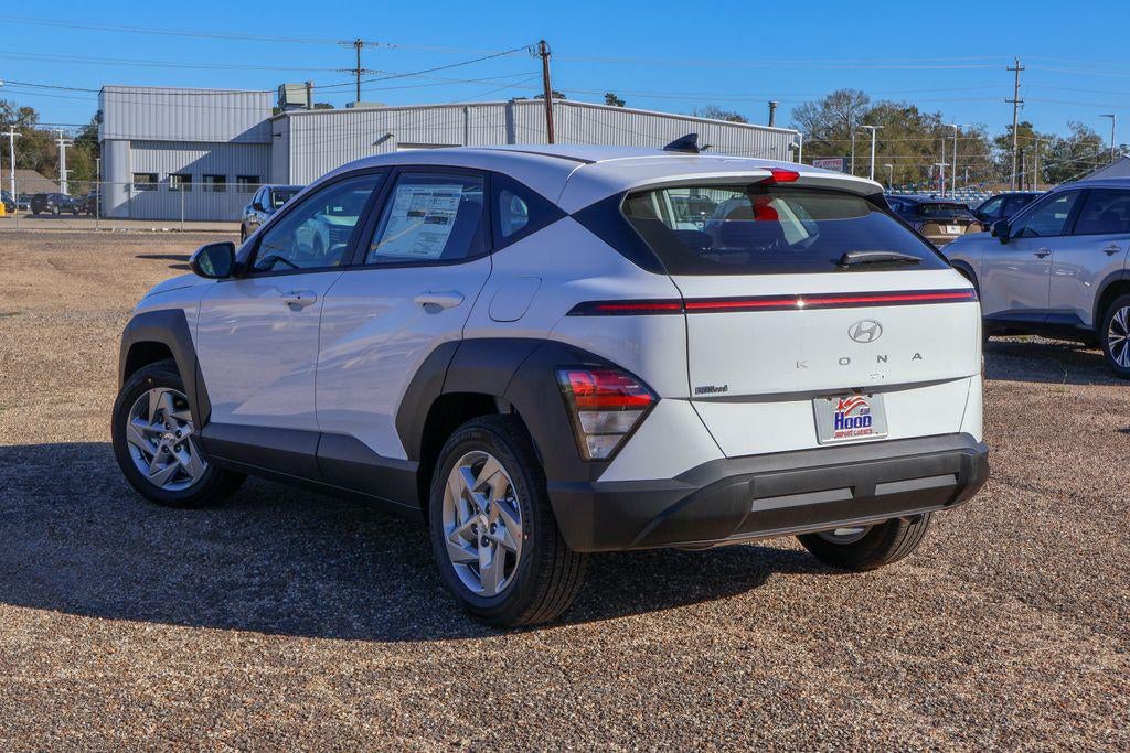 2026 Hyundai KONA SE FWD