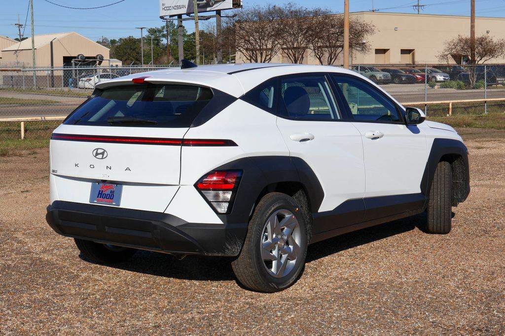 2026 Hyundai KONA SE FWD